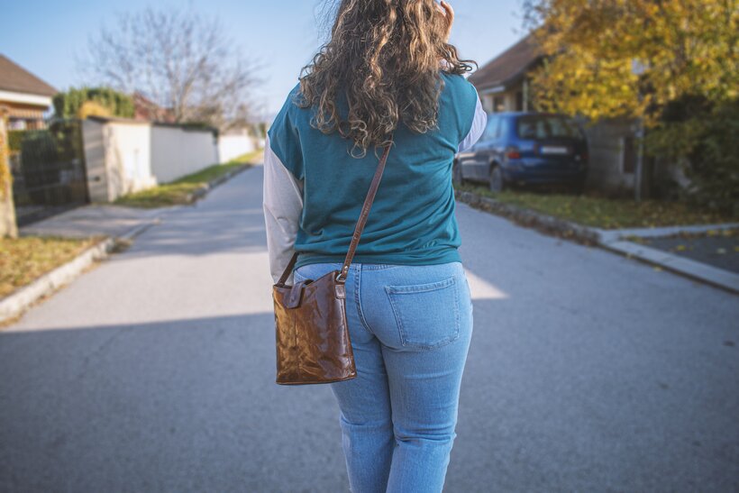 Dámska kožená crossbody kabelka červená 260113