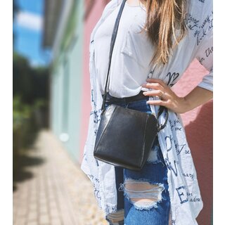 Dámska kožená crossbody kabelka čierna 250125